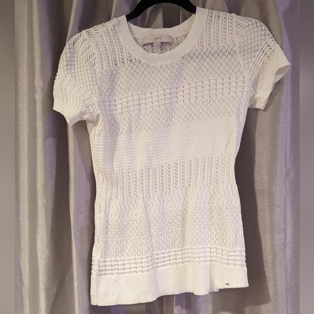 Loft Stitched Sweater Short Sleeved Tee size xs